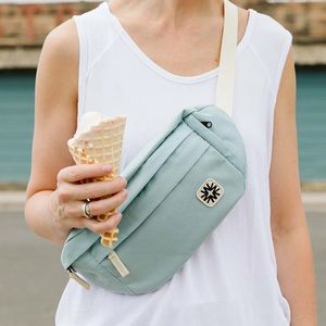 Walker Family Goods Louie Sling Baby Blue